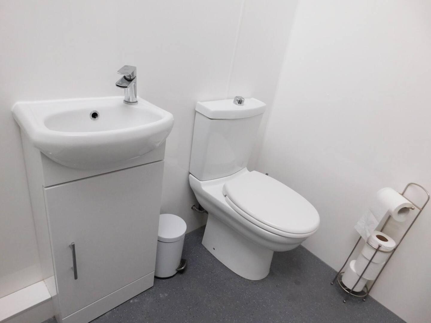 City Center Ground Floor Flat With Patio &Parking NWI Extérieur photo